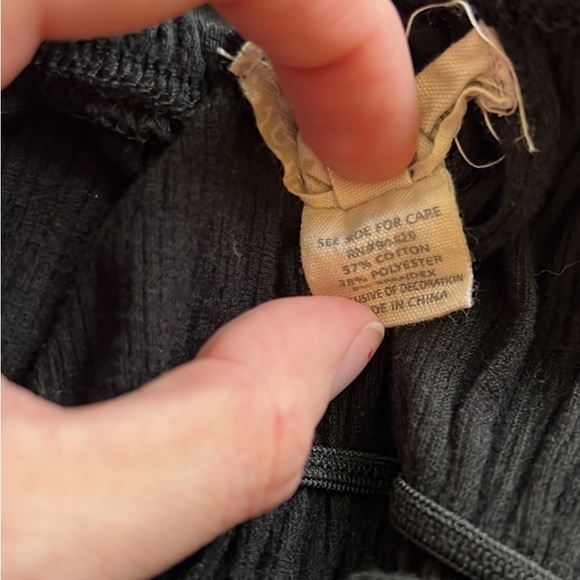 Derek Heart Strapless Top ✨ (free with purchase) - Picture 6 of 6